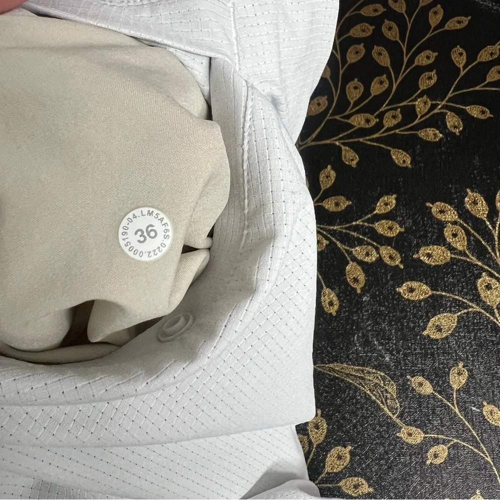 Lululemon Commission Pants - Picture 6 of 6